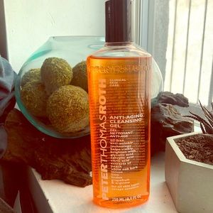 🌟NEW PTR Anti-Aging Cleansing Gel 🌟